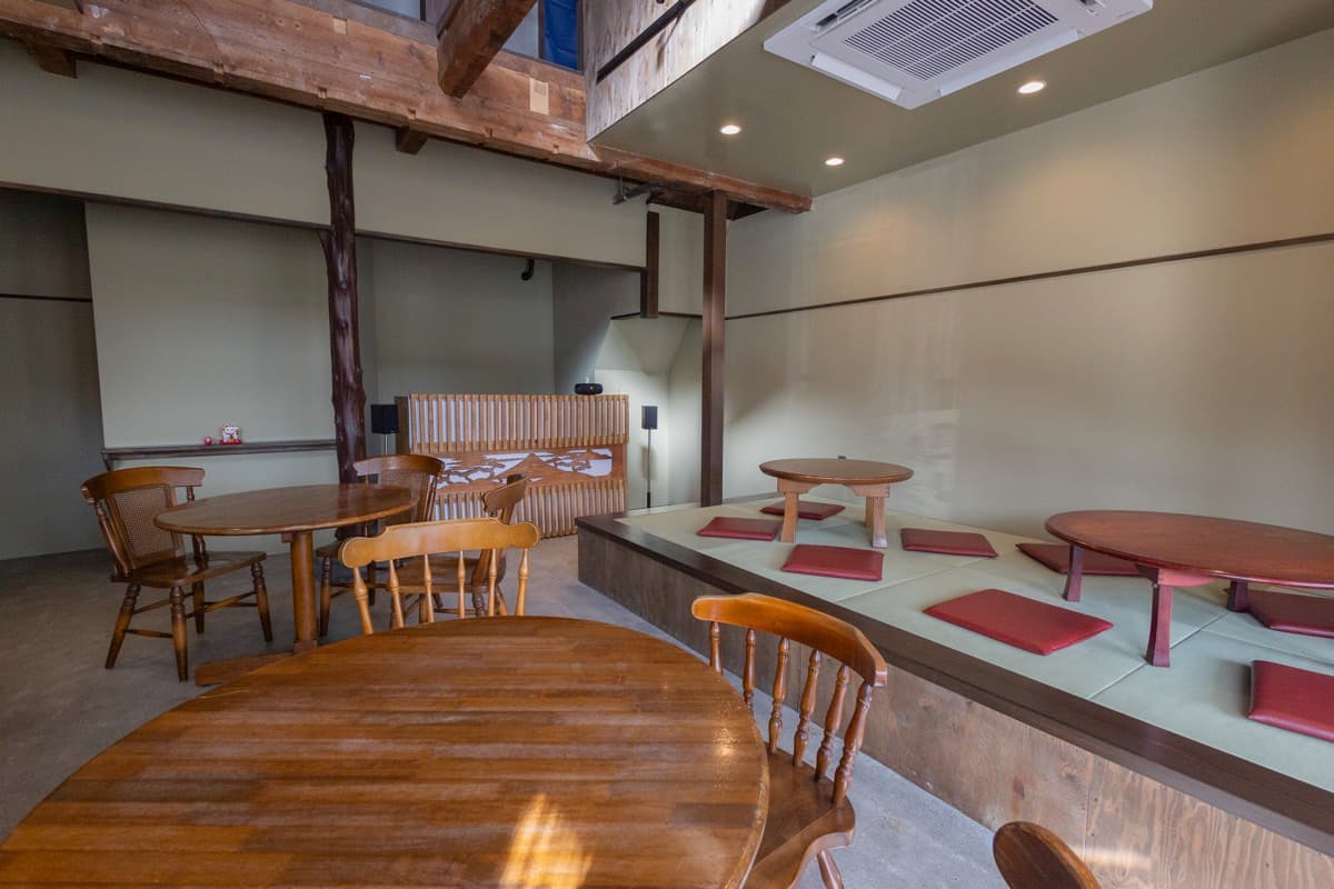 Cafe & Bar SHIBA 3