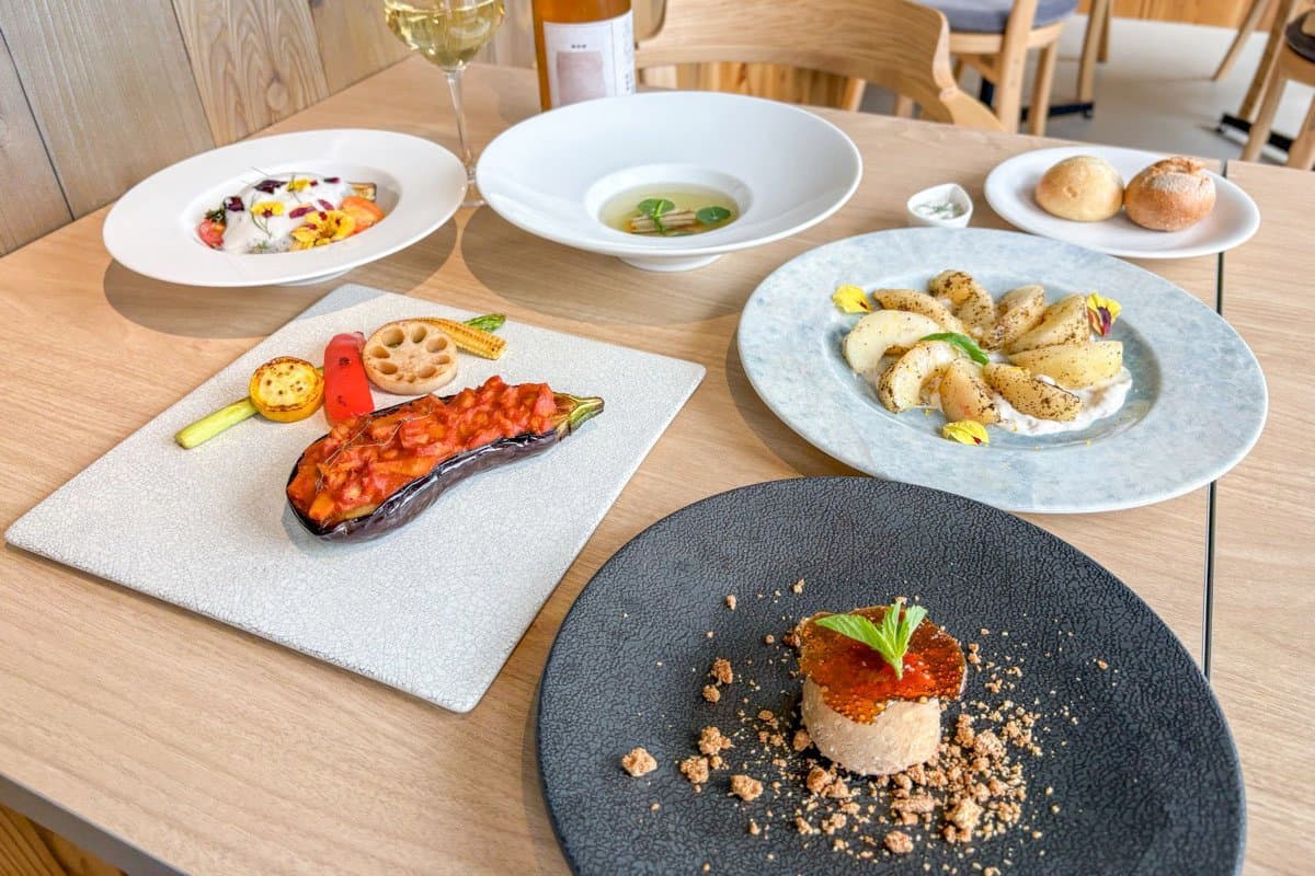 【SOIL(ソイル) / BLANC YATSUGATAKE】誰もが美味しい!新感覚ボーダレス・ヴィーガン!野菜が主役の美食コース2026年6月16日スタート