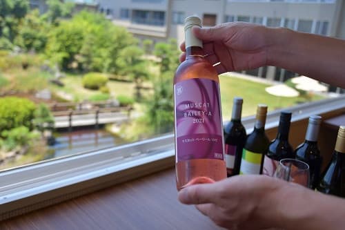 WINE🍷と中庭