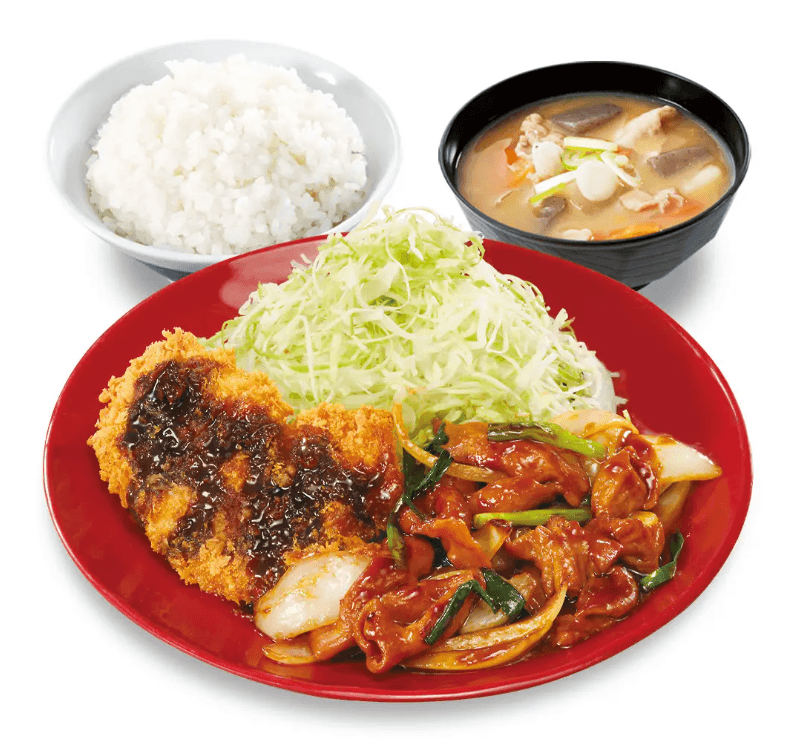 ピリ辛モツ野菜炒めで白飯加速。