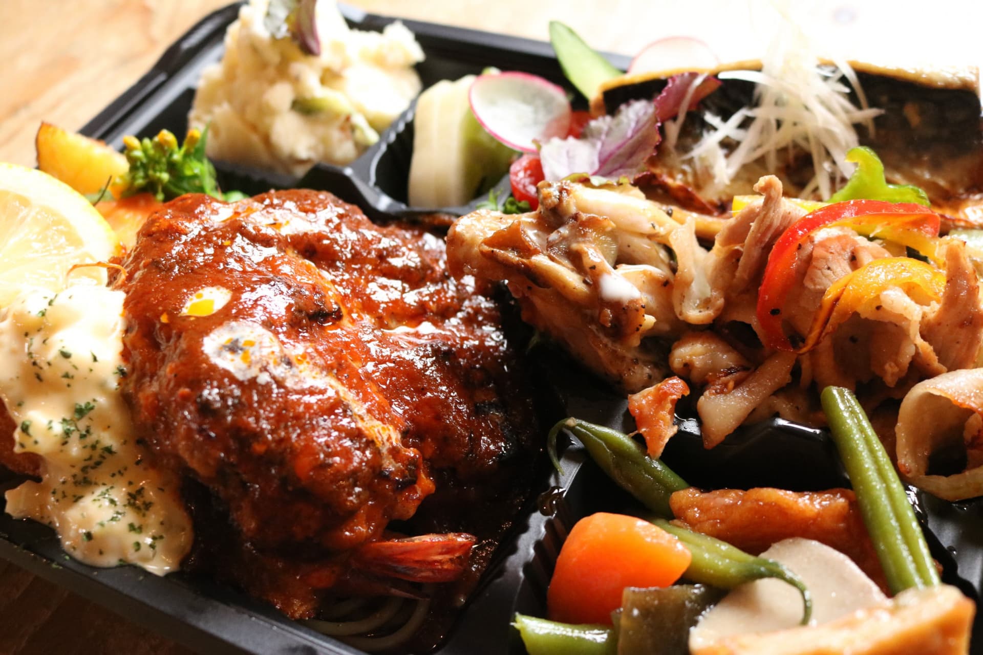 ボリューム満点!味満足!のおいしさをご自宅で♪