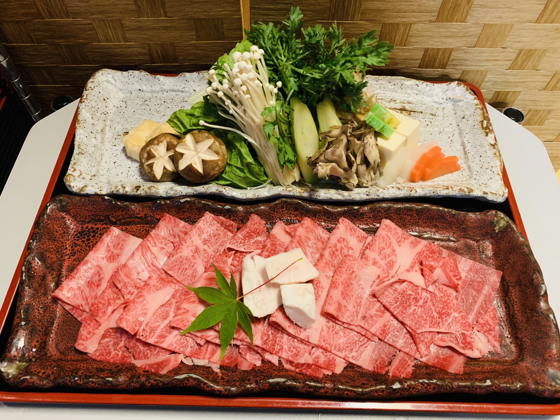 大人気A5国産霜降り和牛九州王すき焼き松コース