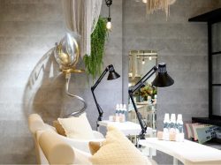 N ï f nail&eyelash 甲府市 ネイル・まつ毛