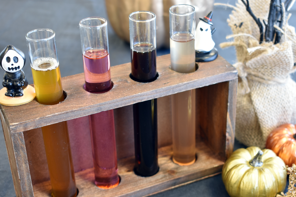 魔女のカラフルシロップドリンク