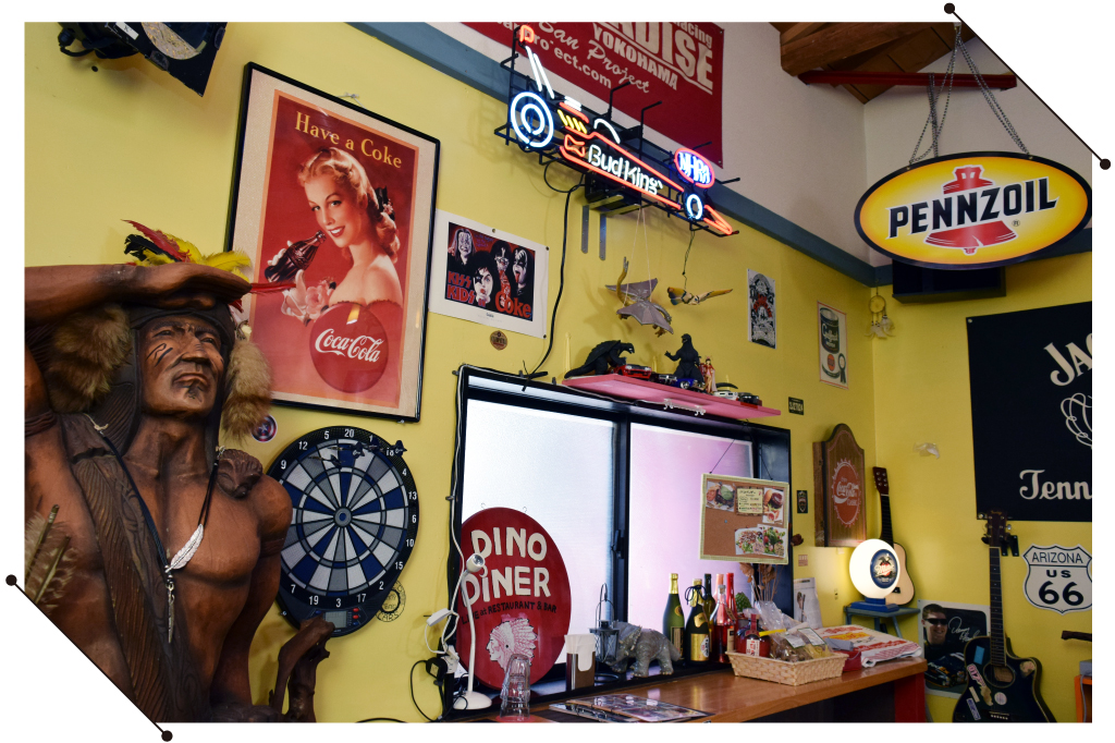 ディノダイナーのアメリカンな雰囲気の店内