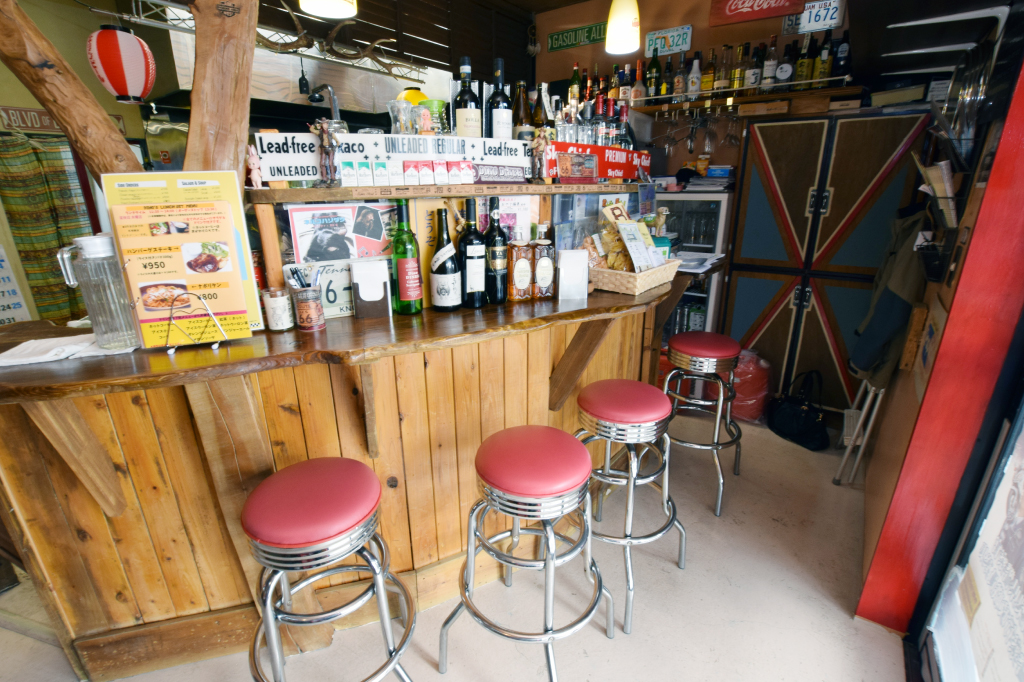 ディノダイナーの店内3