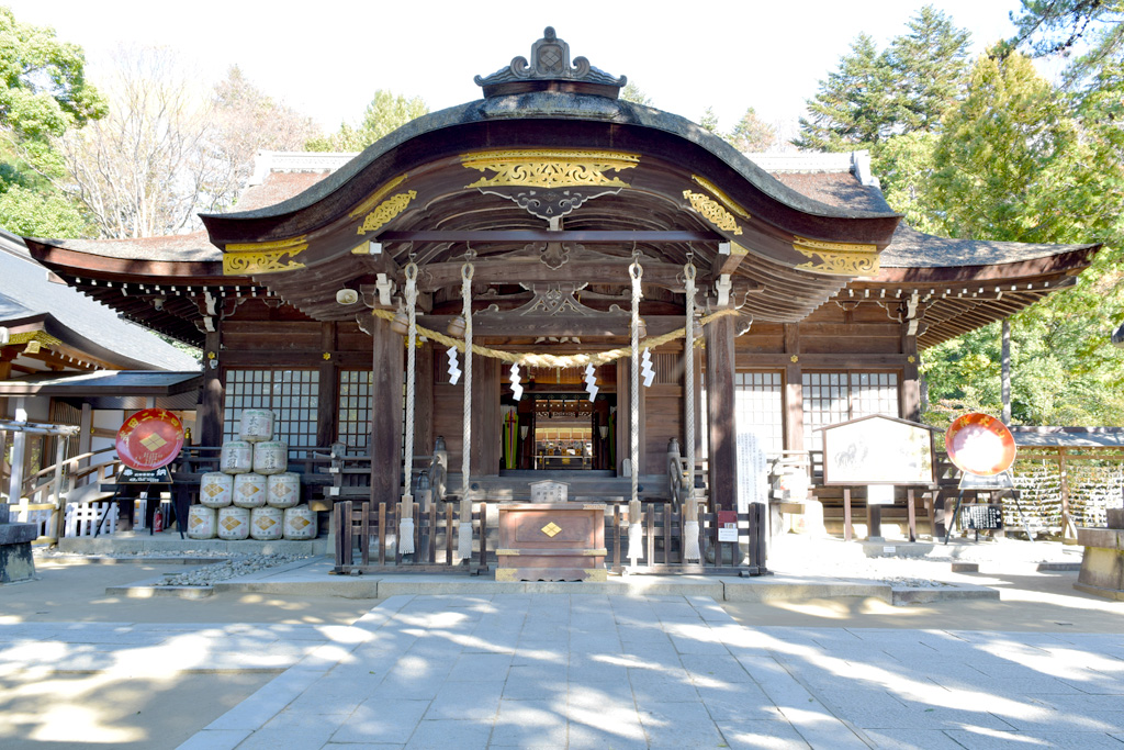 武田神社の外観