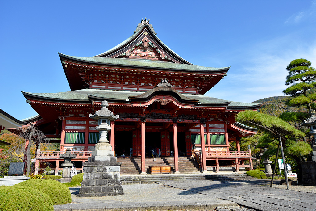 甲斐 善光寺の外観