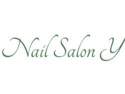 Nail Salon y