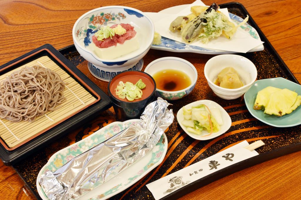 Mì soba ở làng Oshino Hakkai 