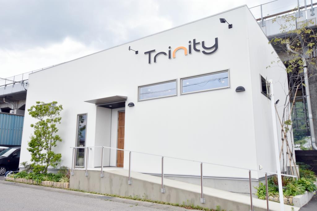 Trinity　hairstudio 富士吉田市 美容院 1