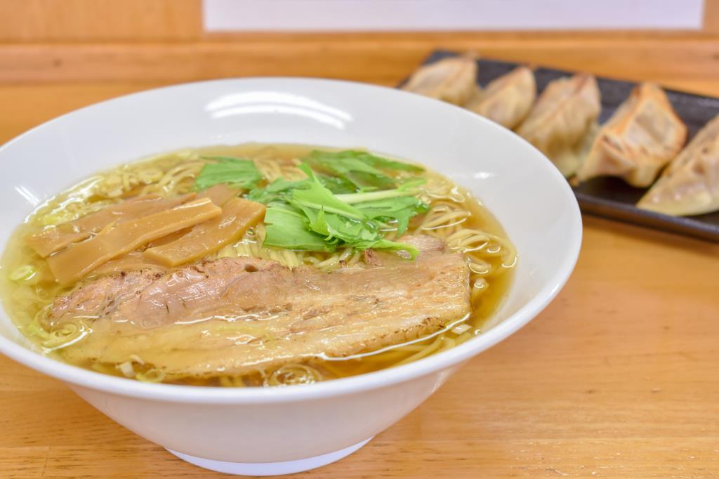 Homemade noodles made by Tsuru City Gourmet Ramen 1