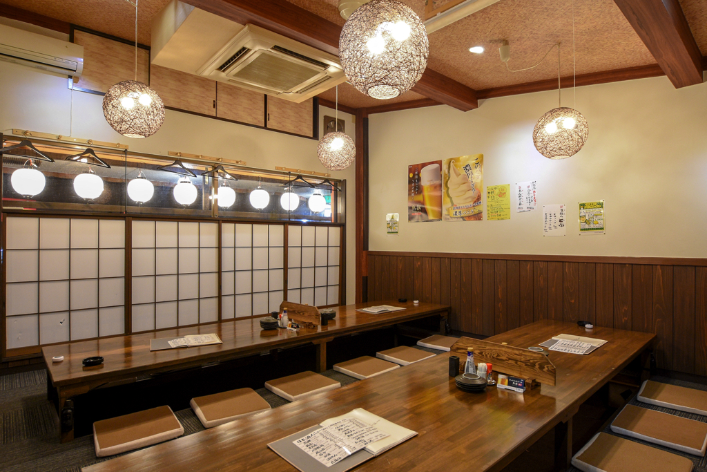 炭火焼ダイニング 華金の座敷1