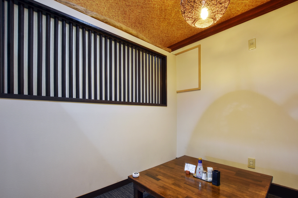 炭火焼ダイニング 華金の座敷2