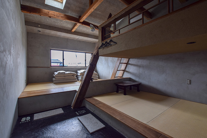 toe BAR&RESTAURANTの客室1