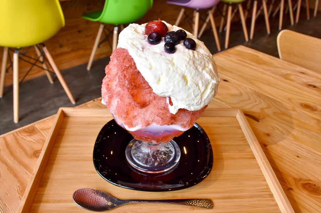 Meat dish shaved ice specialty store ENGAWA1441 Fujikawaguchiko-cho bar cafe sweets 1