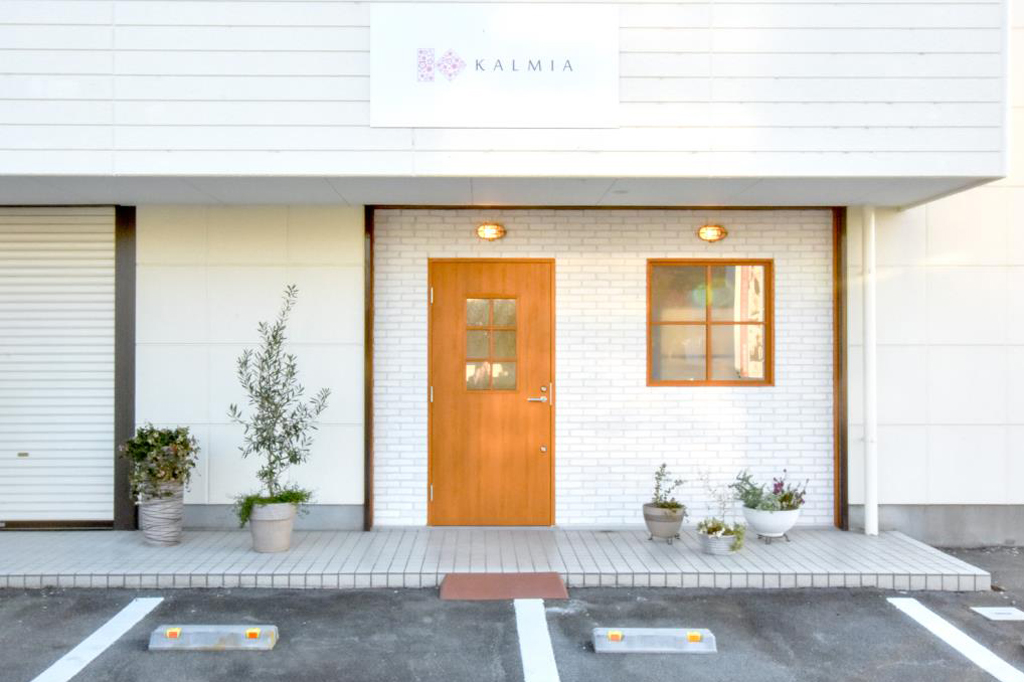 KALMIA 甲府市 まつエク 脱毛 1