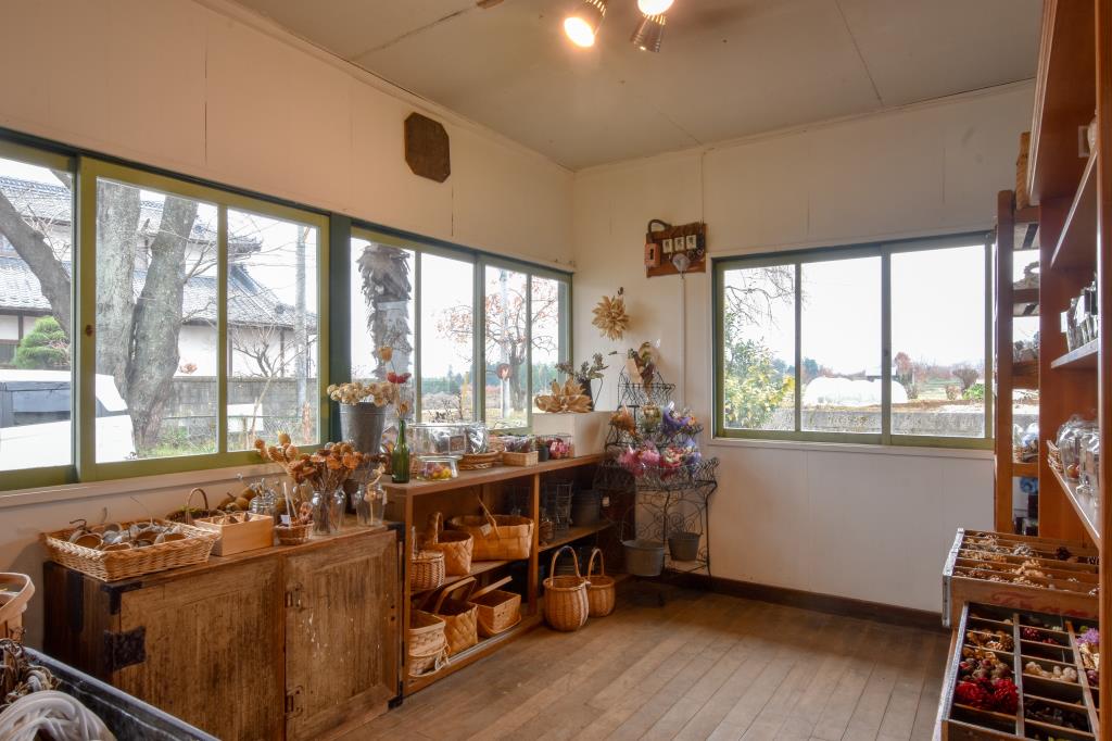 f3 北杜市 ショップ 3