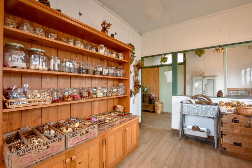 f3 北杜市 ショップ 4