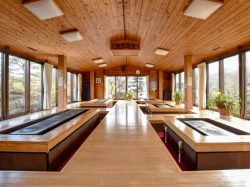 溶岩温泉 巻狩 富士河口湖町 鉄板焼き お好み焼き 3