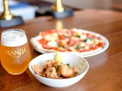 beer & cafe ～うたかた～甲斐市 バー カフェ 2