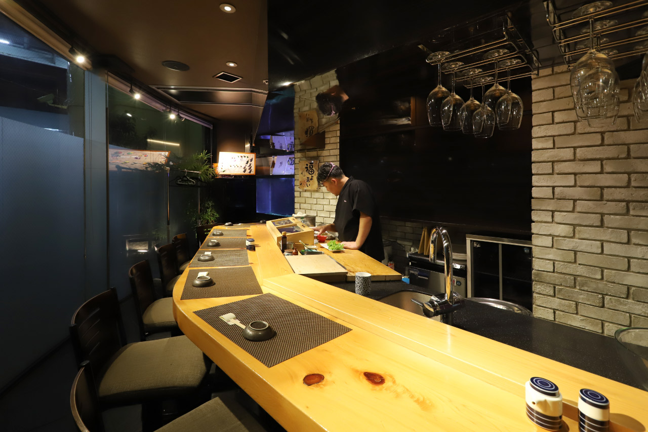 Inside view of Fuku sushi