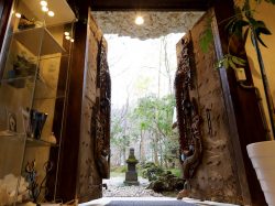 【cafe vol.26】久保田一竹美術館～壮大な物語を旅する～