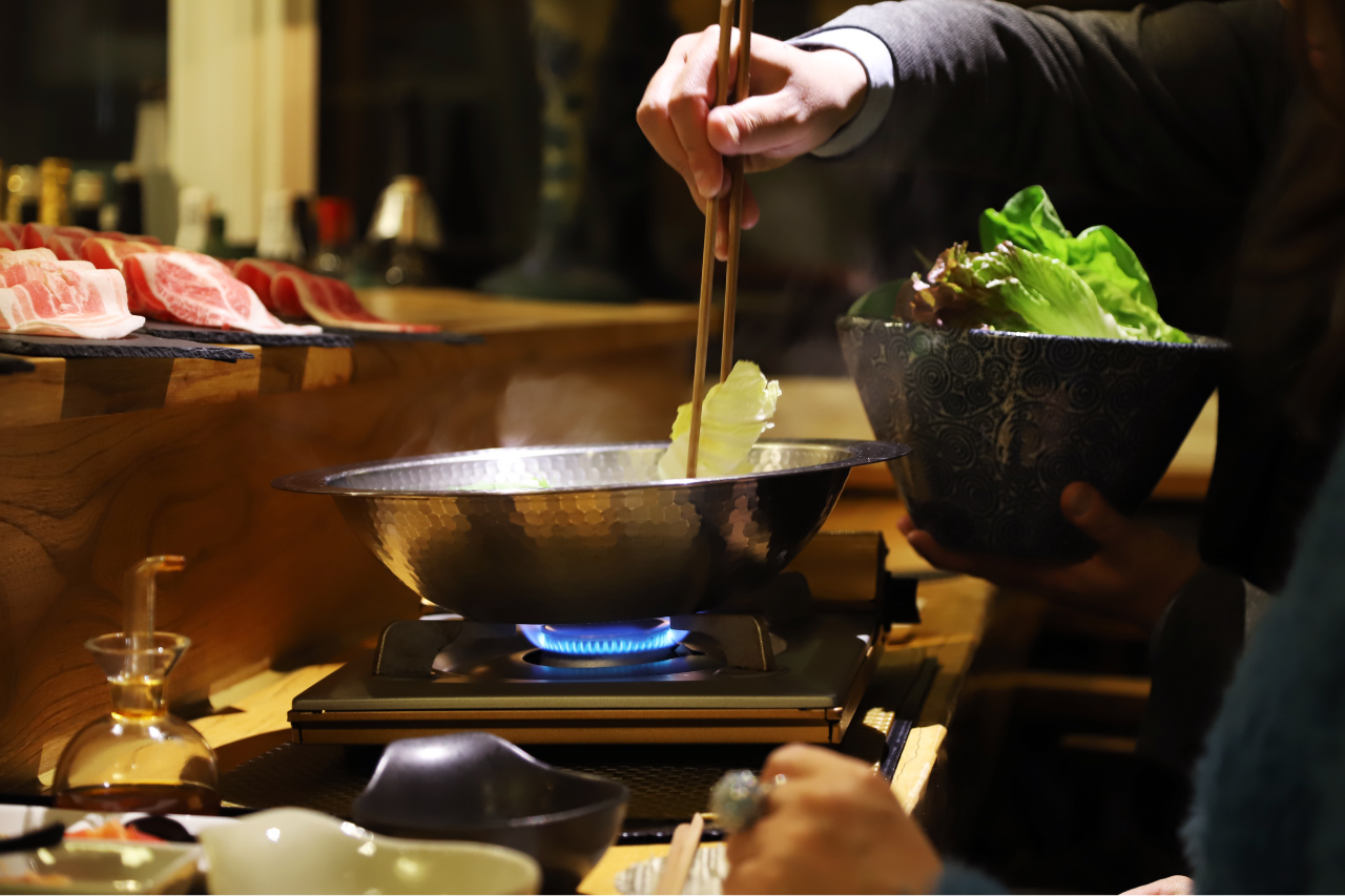 Shabushabu Hayashi counter seats and food