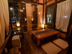 レストランバー キャンバス 富士河口湖町 居酒屋