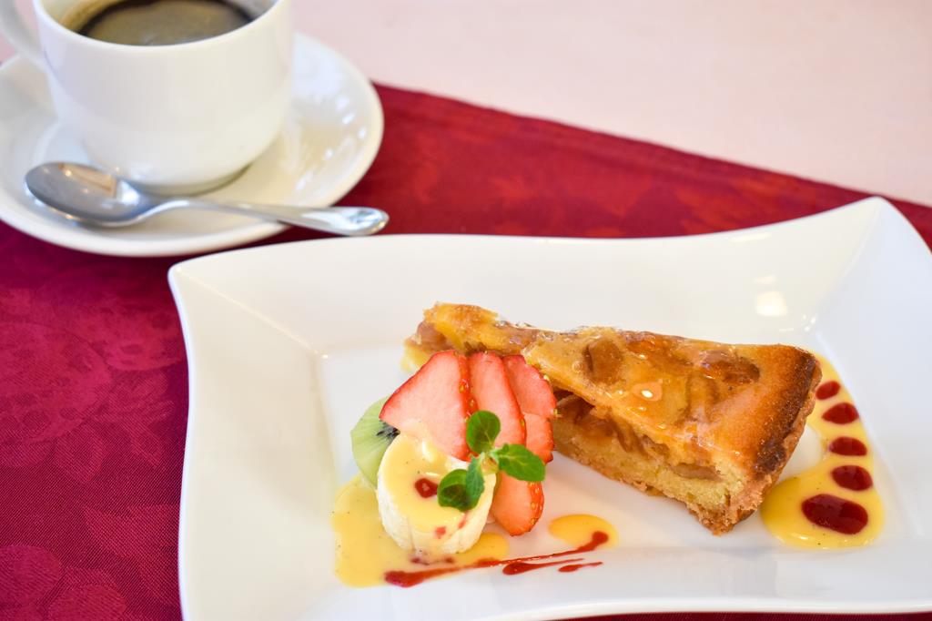 レストラン ルッコラ 河口湖町 洋食・フレンチ