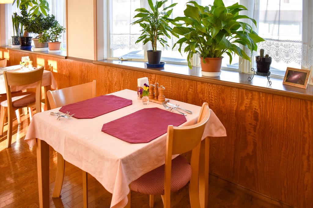 レストラン ルッコラ 河口湖町 洋食・フレンチ