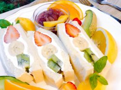 マルサマルシェ クッキングスタジオ リゾナーレ八ヶ岳店 北杜市3