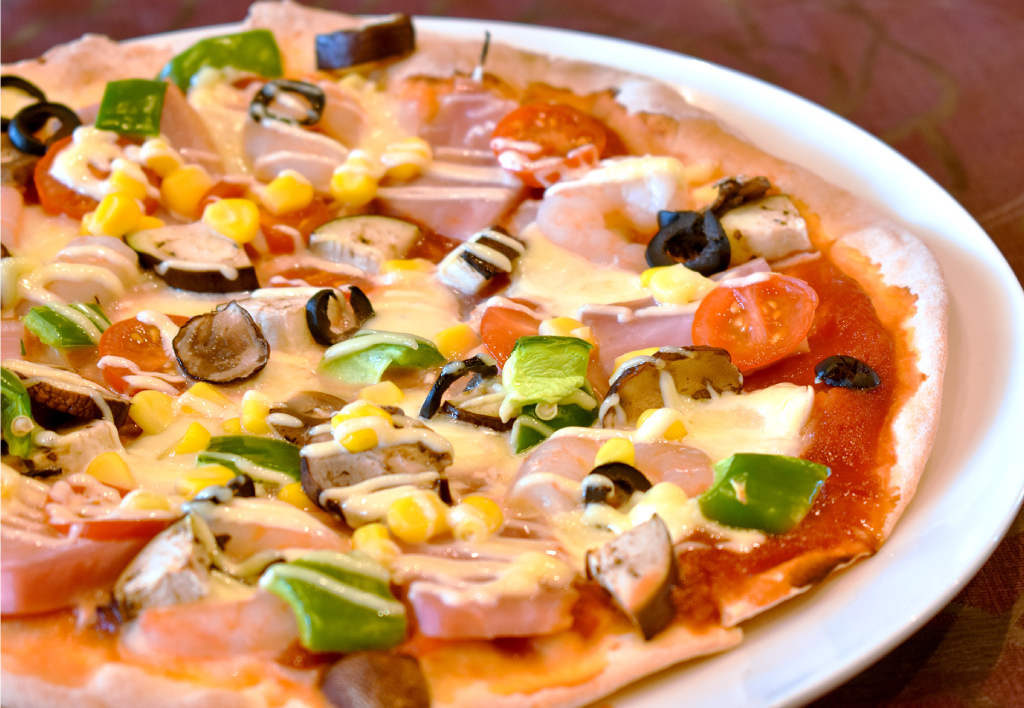 L'hirondelle mixed pizza 2