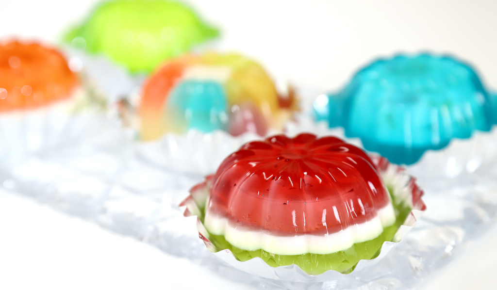 Assorted set of 12 jelly houses 3