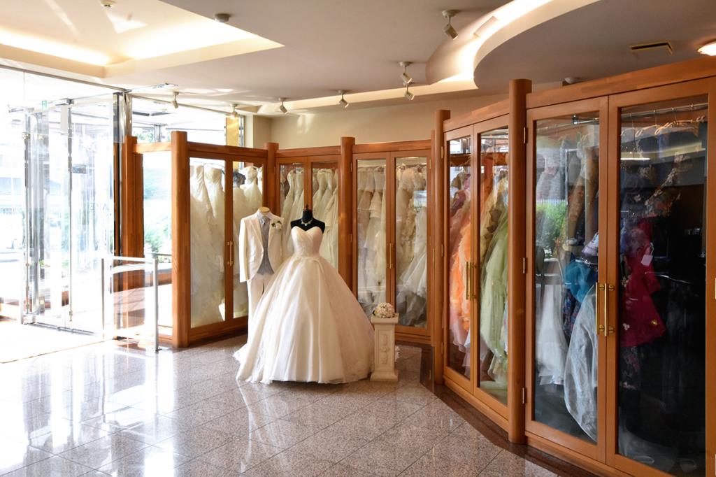 プレミアム コスチューム サロン FLARE 富士吉田市 コスチュームサロン