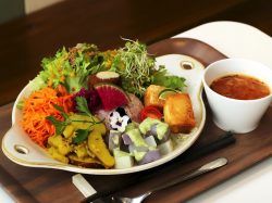 【cafe vol.61】エネルギー満点ベストアルバム！ Fluunt KOFU