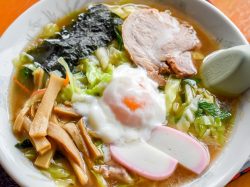 なりたや 北杜市 ラーメン