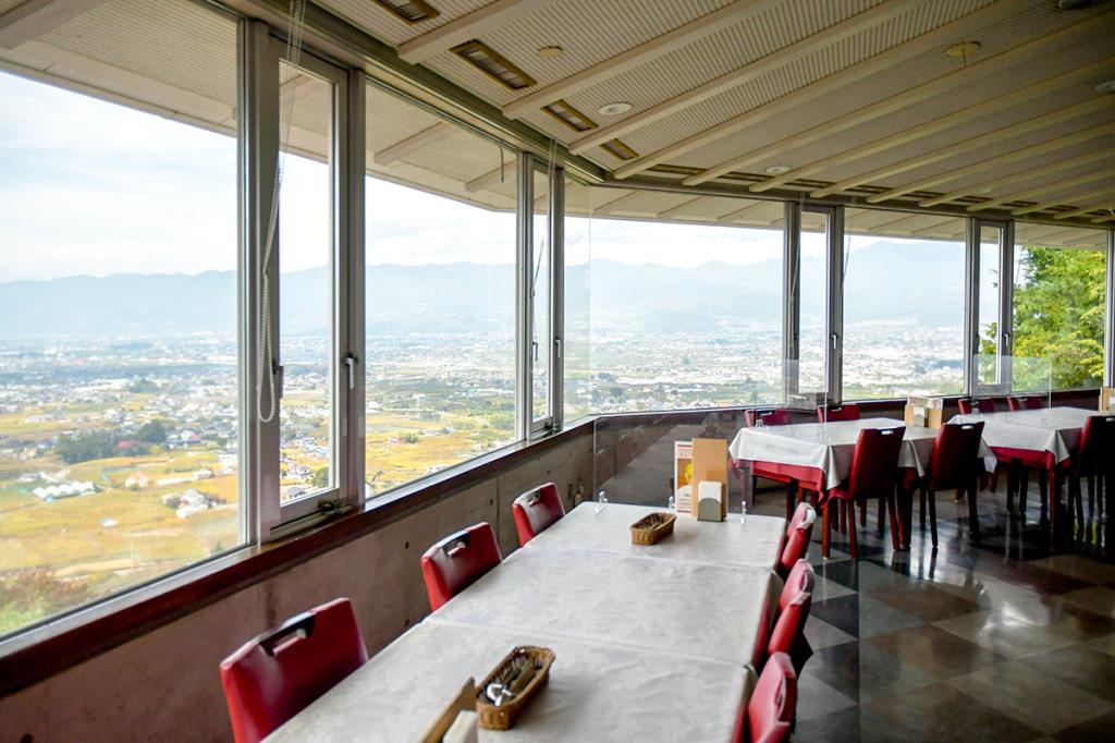 ぶどうの丘 展望ワインレストラン 甲州市 洋食