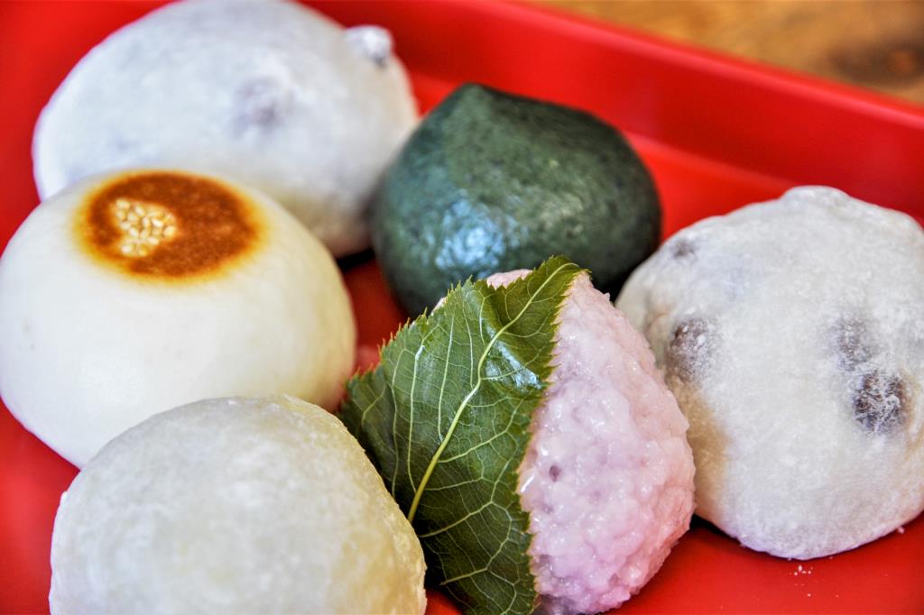 Mochi confectionery Ishizakaya Aio store Kofu sweets