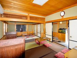 うどん居酒屋まるや 南アルプス市 居酒屋