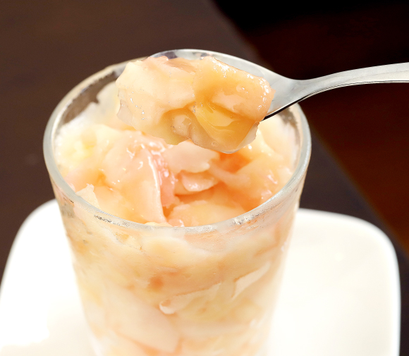 Kitchen cafe Seasonal whole peach ice