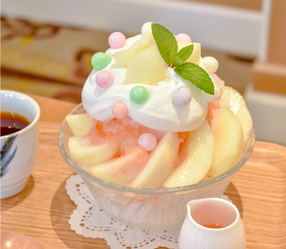 Relais Salon de Te Peach Shaved Ice