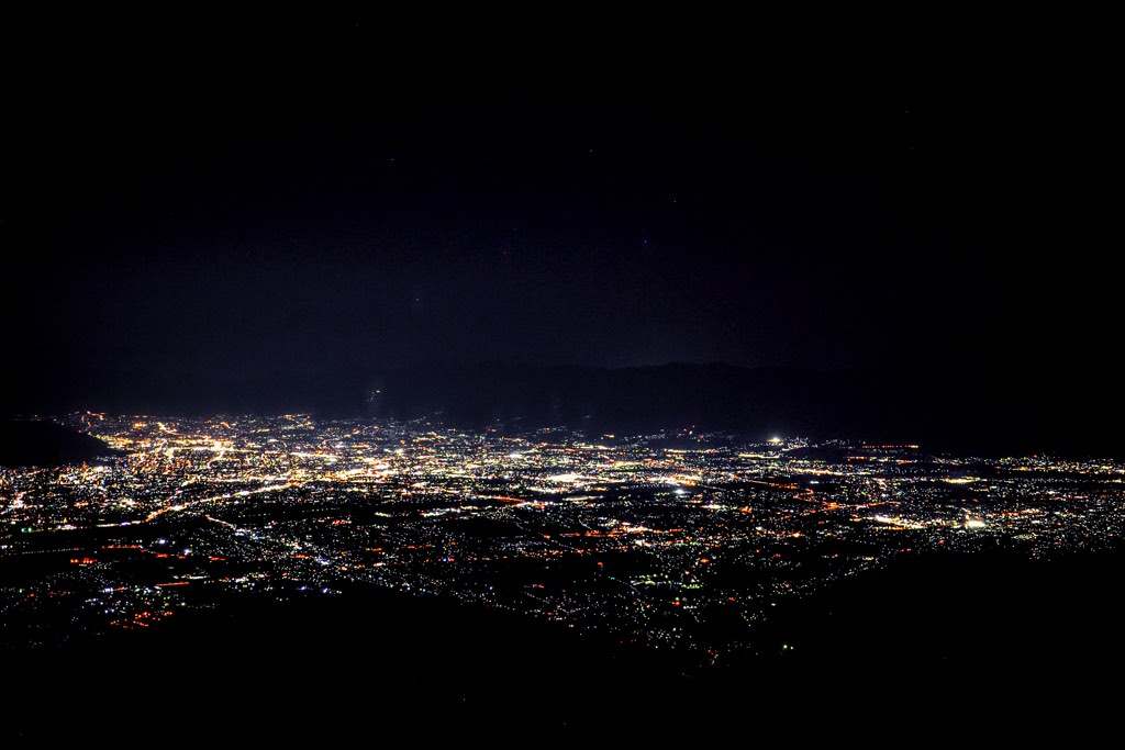 雨山夜景