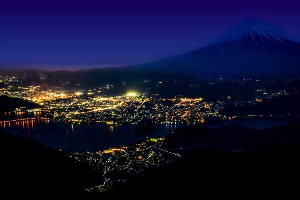 FUJIYAMA Twin Terrace 夜景