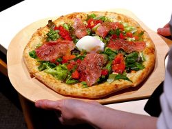 カフェラぺ3号店が甲府駅に！「CAFE LA PAIX甲府北口店」OPEN！石窯ナポリピッツァに舌鼓