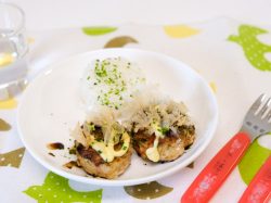 【給食レシピ vol.11】お好み焼きハンバーグ／竜王あら川こども園