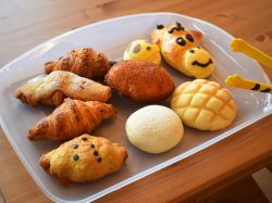 麒麟面包店，一家位于甲市富岳的无添加面包店，推荐给有孩子的家庭