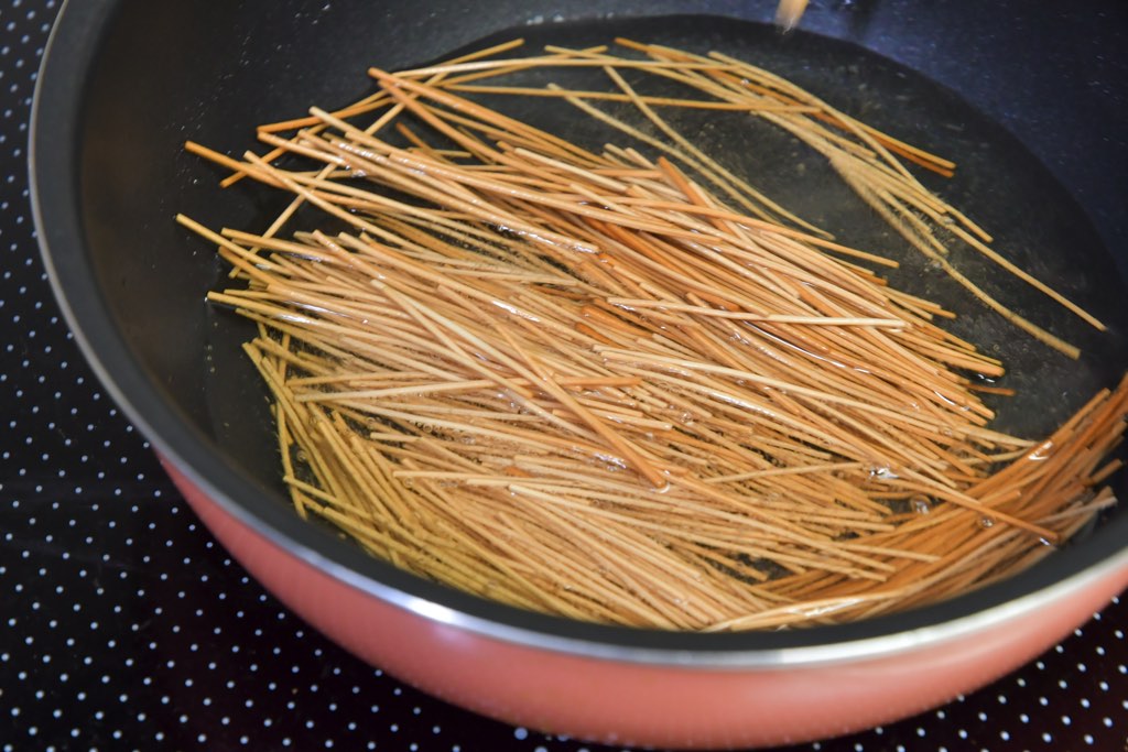 パリパリそうめんのサラダ 作り方