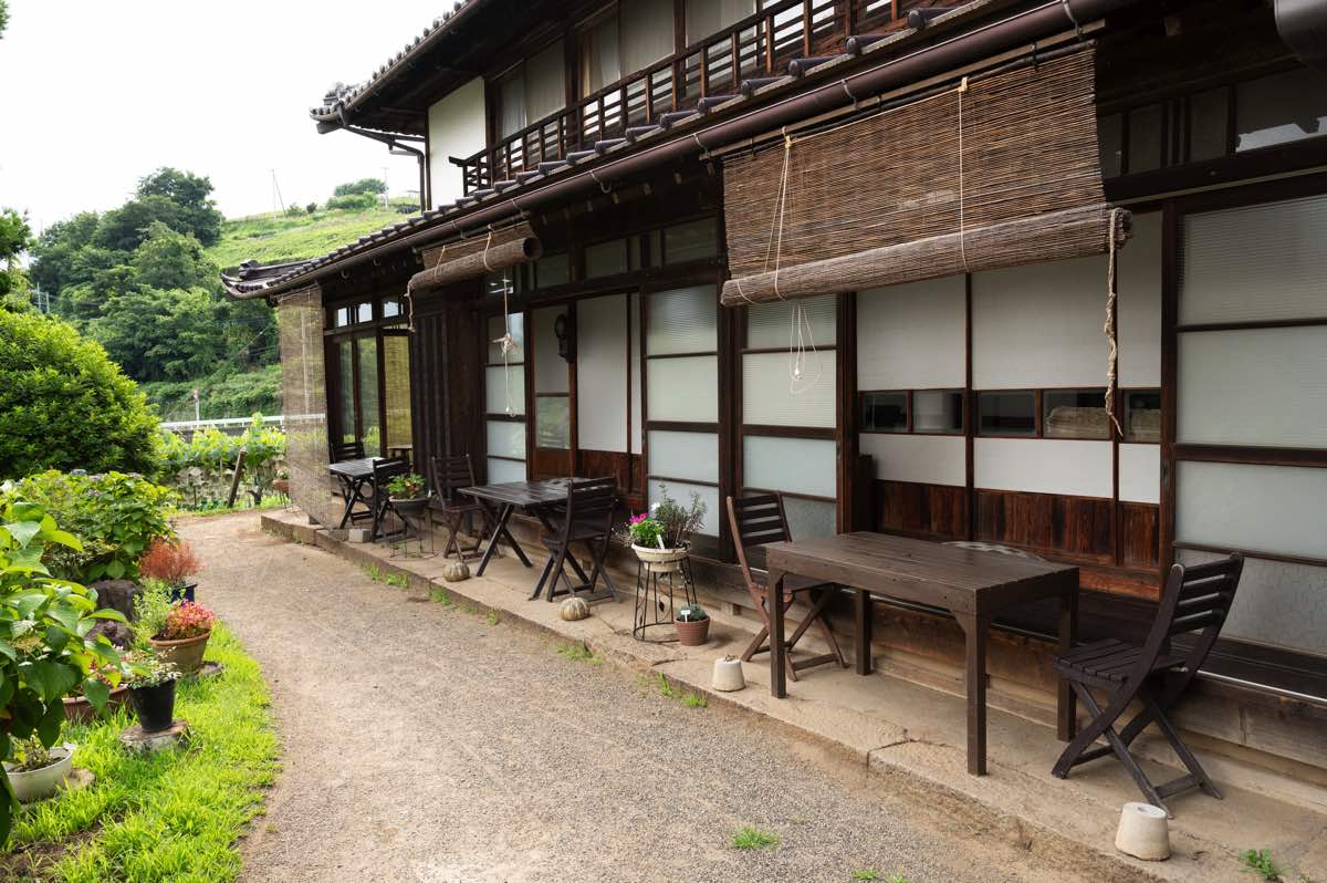 Inside the Katsunuma marginal teahouse