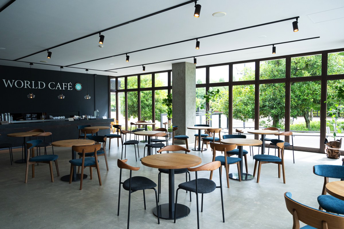 WORLD CAFE 小瀬スポーツ公園店